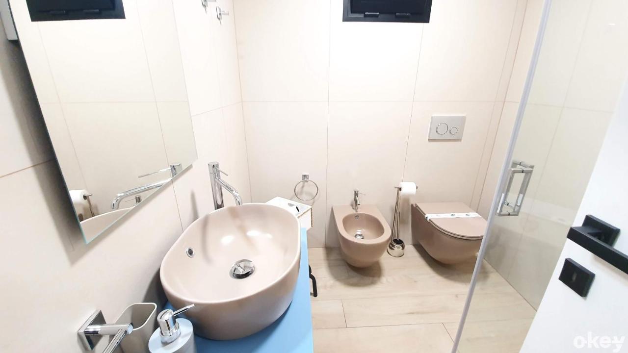 Dimora Beluga - Bari Centro Hotel Buitenkant foto